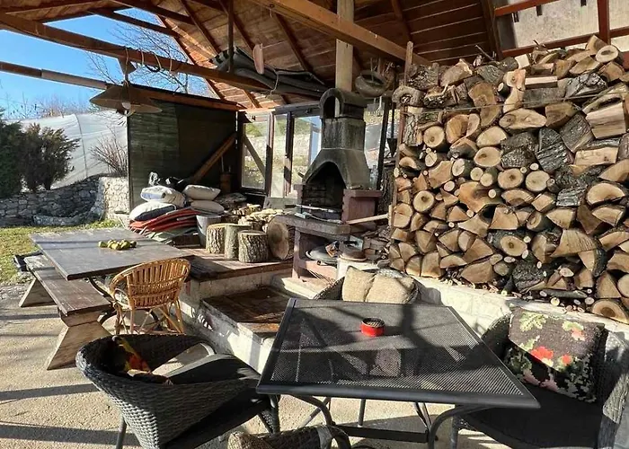 Дом отдыха Aja *